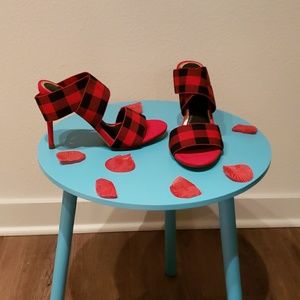 LILIANA RED N BLACK HEELS